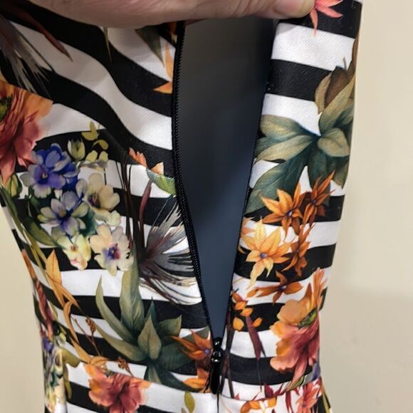 NWOT Chetta B striped floral dress.  Size 6 S small - Picture 8 of 13